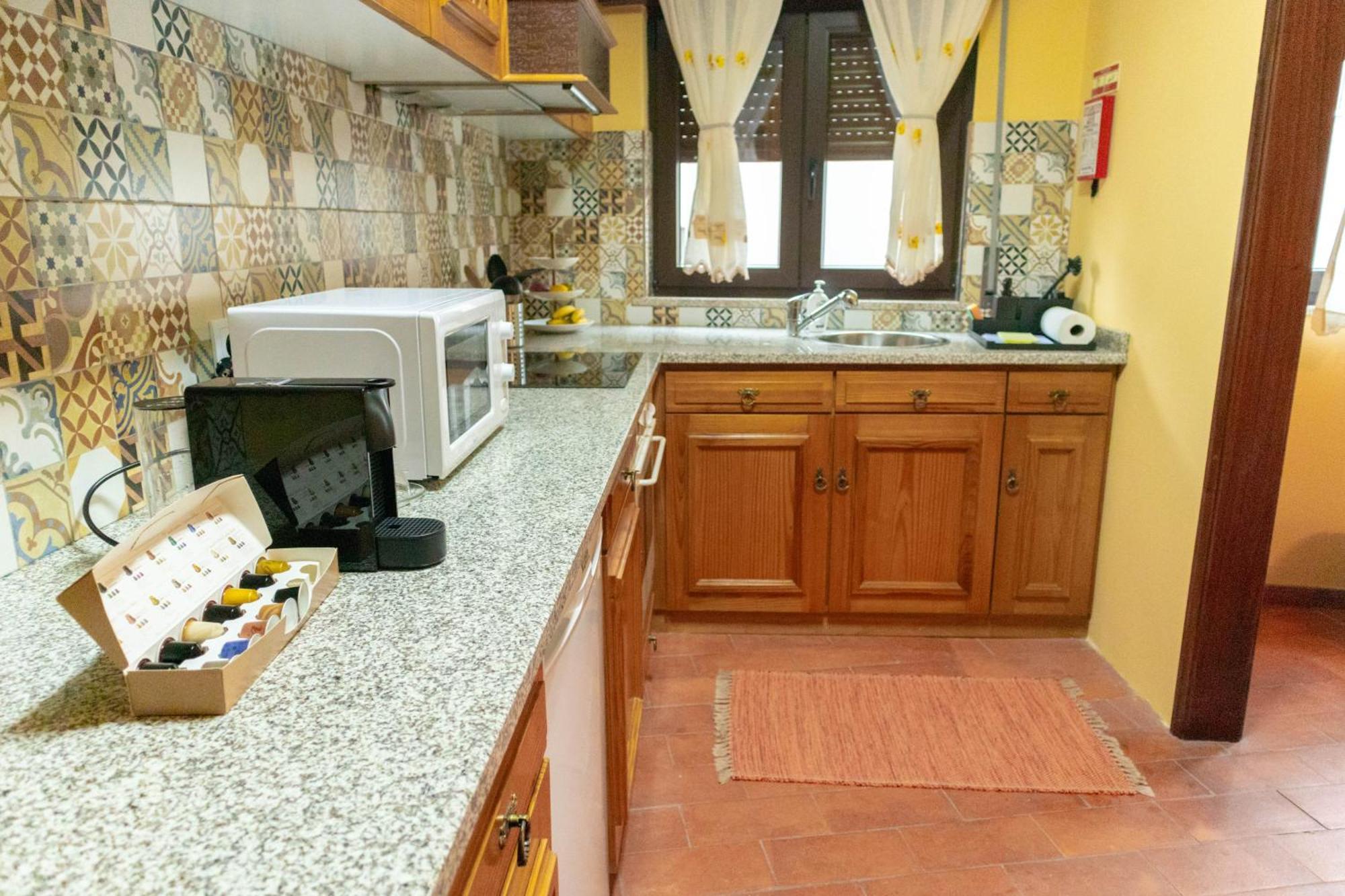 Casa Angulosa Covilha Luaran gambar